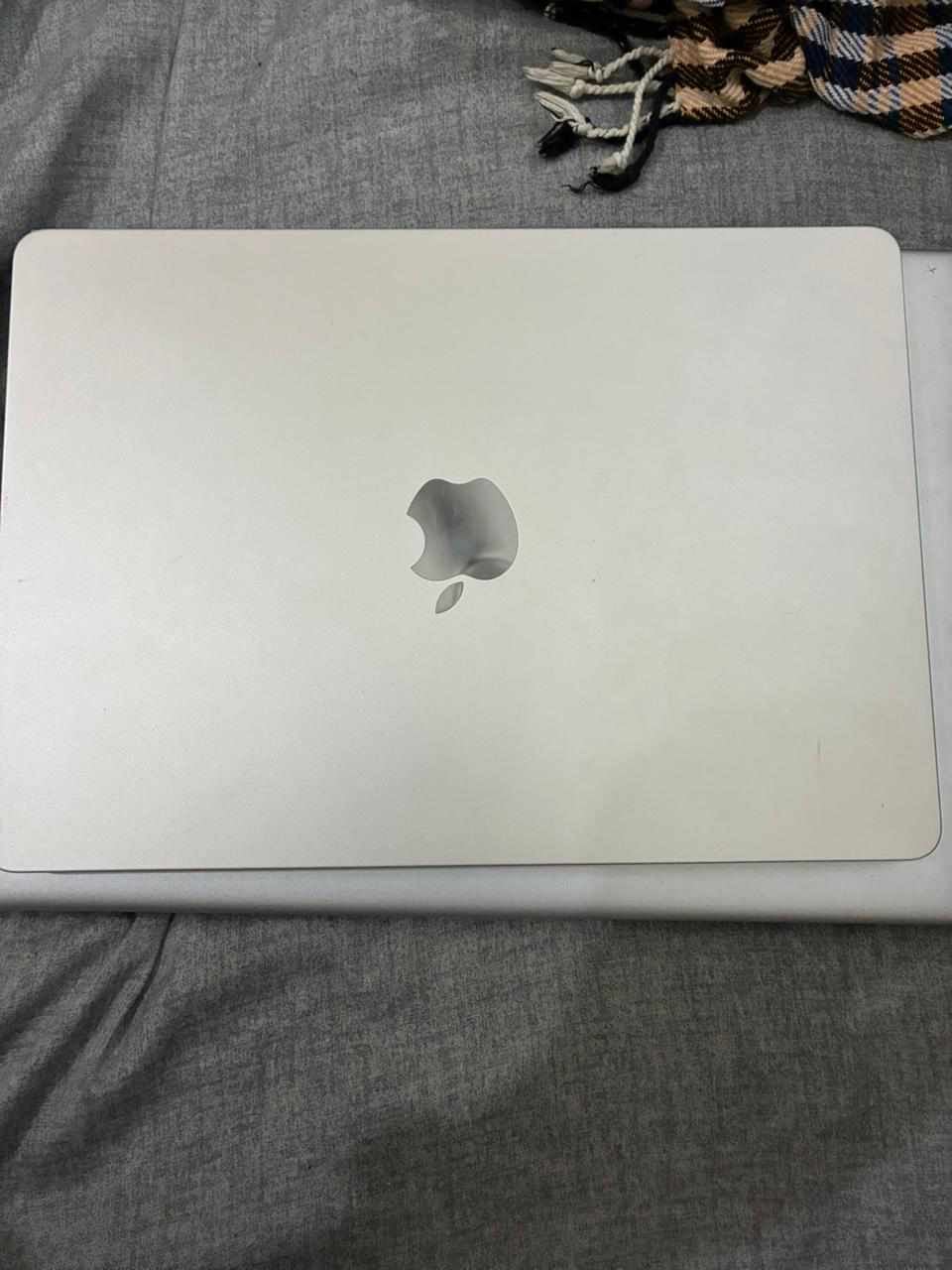 Apple M4 / 16 GB RAM / Apple M4